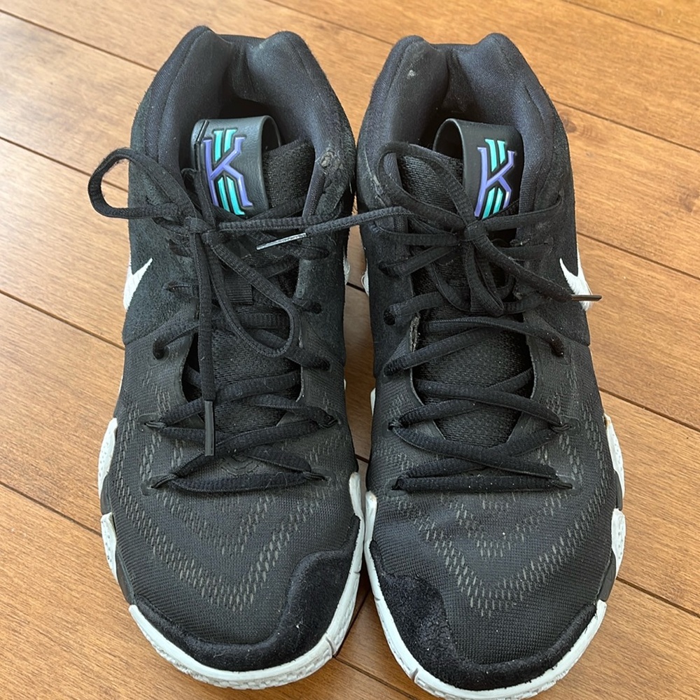 Nike Kyrie 4 TD Ankle Taker Basketball Shoes Size Y8, Black
